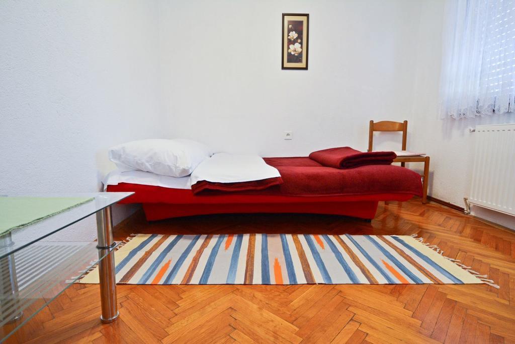 Korana Apartment スルニュ 部屋 写真